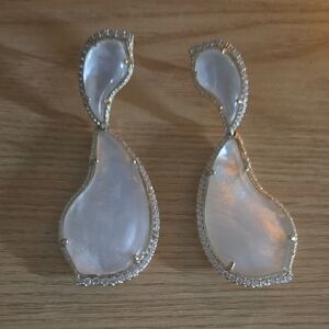 Kendra Scott Iridescent Gold Earrings